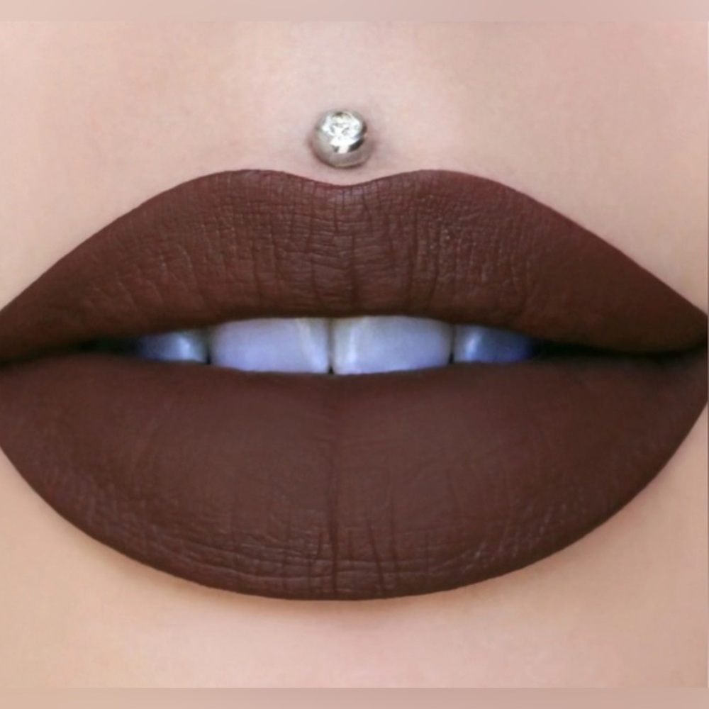 Jeffree Star Dominatrix Velour Liquid lipstick 💄New in Box
